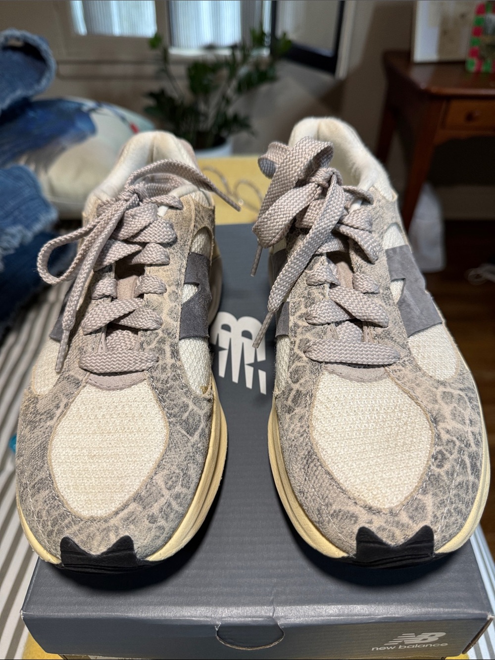 Title: New Balance WRPD Runner White Grey Sneakers Women’s 8.5